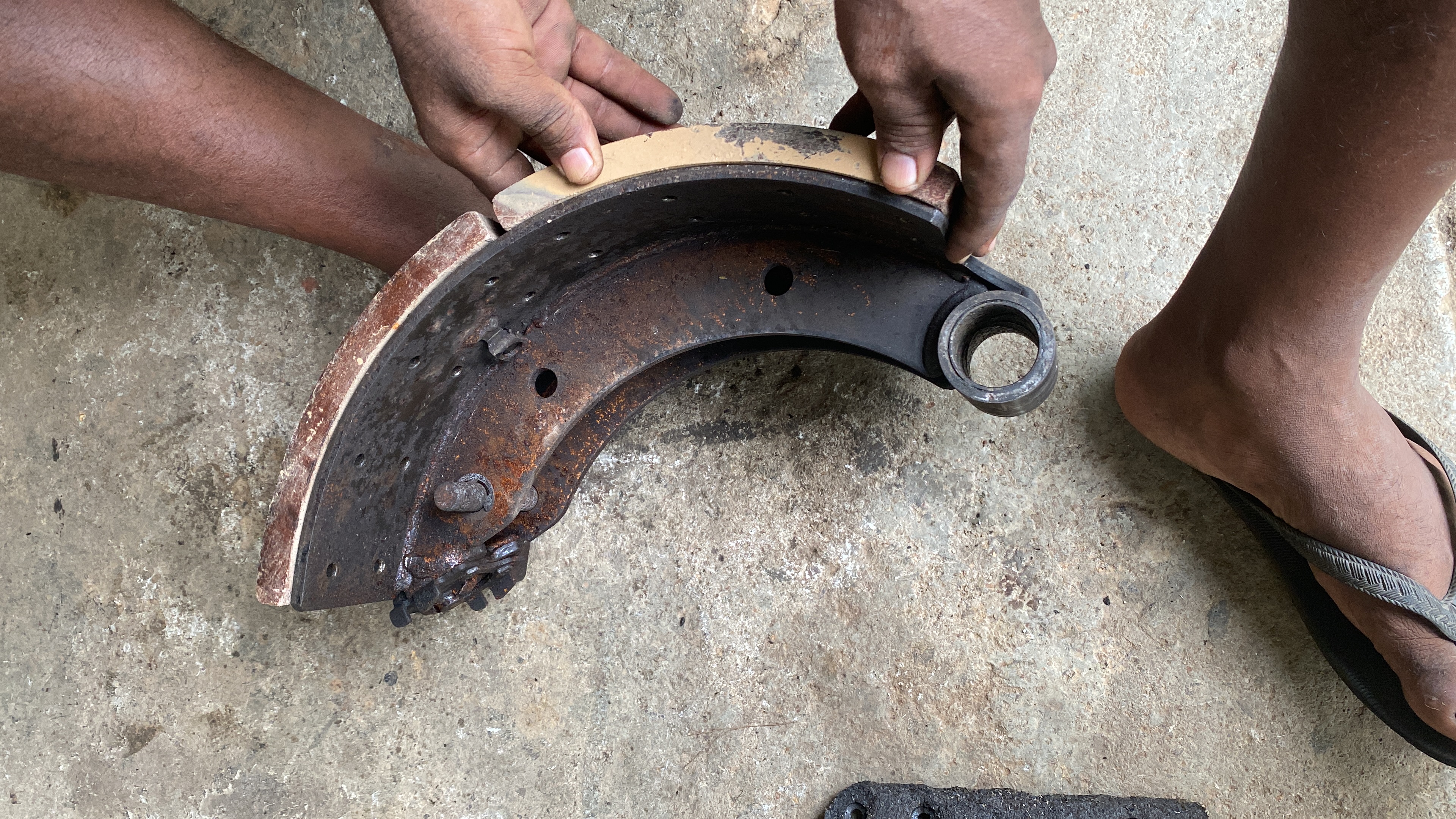 Rathna motors  thumbnail 5